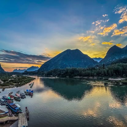 Nam Ou River kayaking scenic landscape Laos | kayakasia